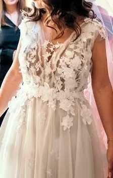 Rochie de mireasa diafana