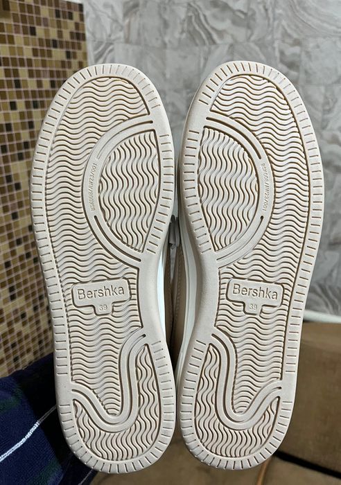 Продам новые кеды