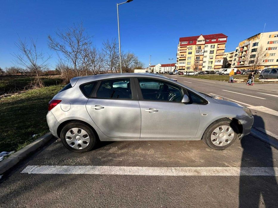vand Opel Astra.