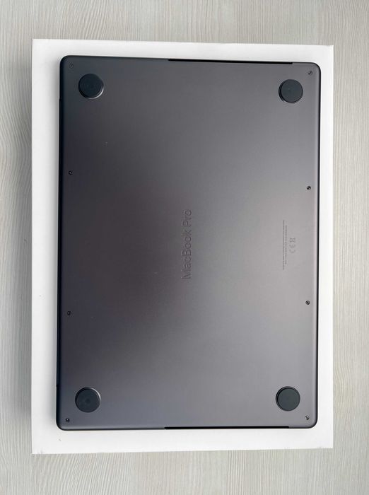 Macbook Pro M5 16GB Ram 512GB SSD - Istyle