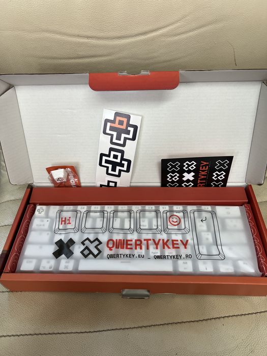 Tastatura Qwertykey Mecanica H61 si Mouse QKM1 Wireless Gaming NOI