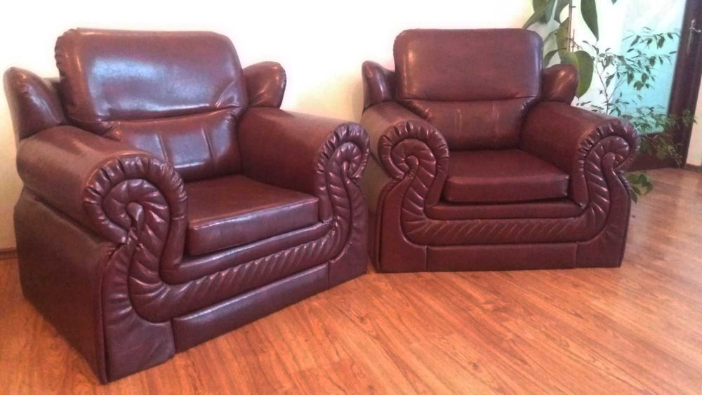 Canapele cu 2 sau 3 fotolii, culori si modele deosebite