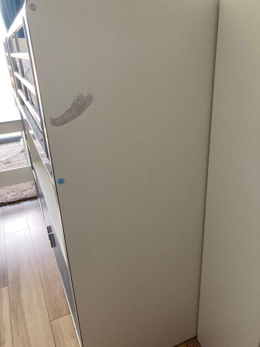 Pat etajat cu birou încorporat