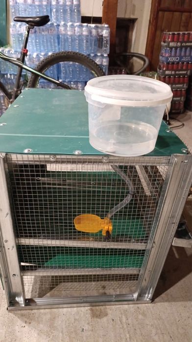 Клетки за пъдпъдъци и гълъби