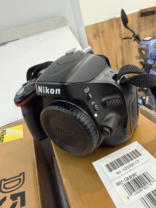 Фотоаппарат “Nikon”