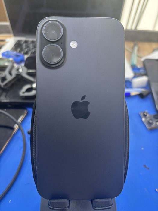 Iphone 16 256gb akb 100%