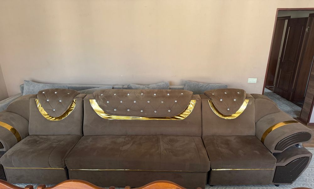 Диван б/у  цена договорная