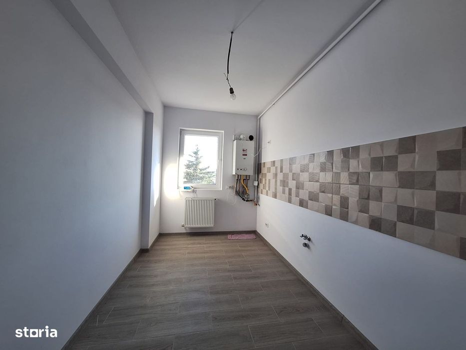 Ap. 3 camere decomandat, 2 bai, debara, 91 mp utili, PARCARE INCLUSA