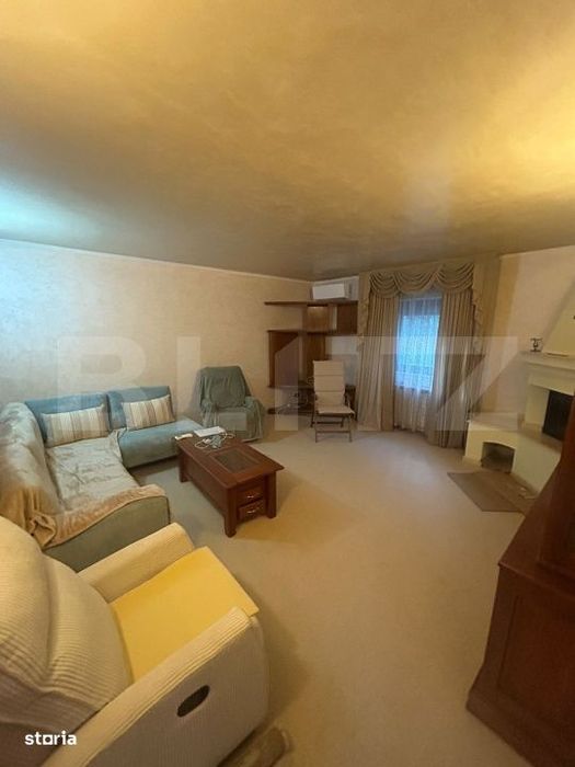 Casa de vanzare, 170 mp, zona Lipovei