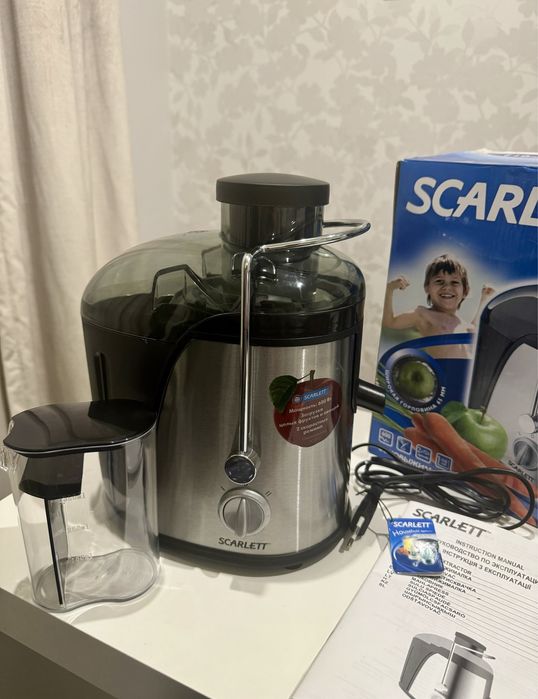 Storcător de fructe Scarlett NOU