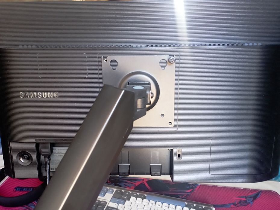 продам монитор Samsung