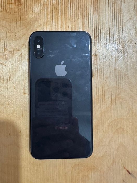 Продам iPhone XS