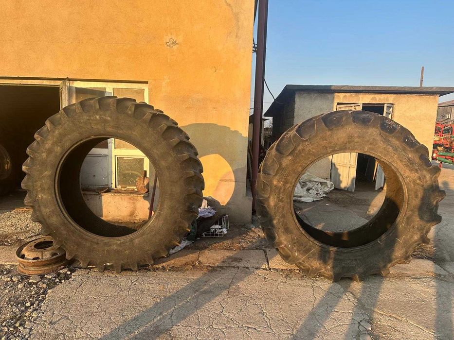 Cauciucuri tractor R42 latime 520 sau 20.8