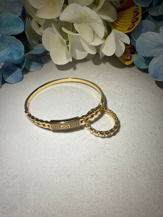 Продам Женские Браслеты, Новый, Messika, Dior.