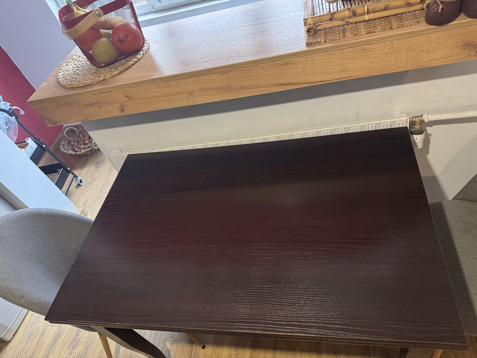 Кухненса маса с три стола