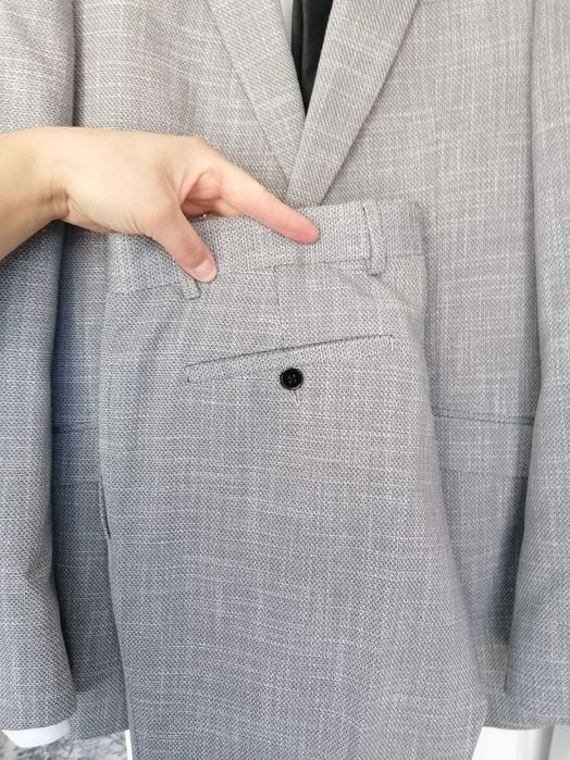 Официален мъжки костюм