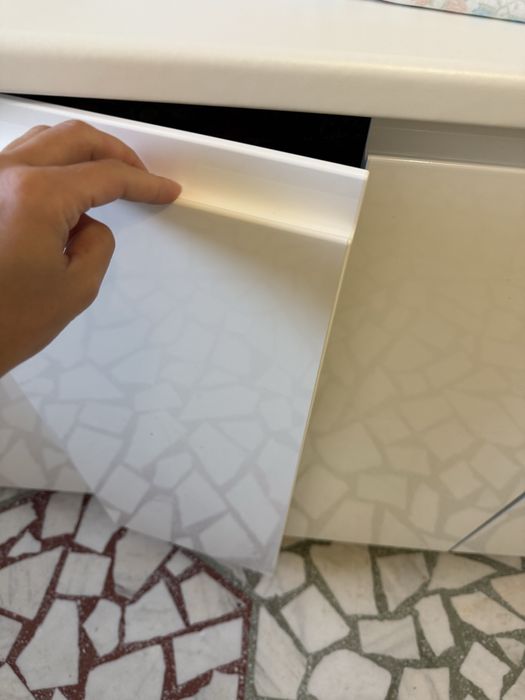 Vand mobila de bucatarie