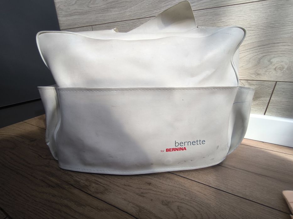 Продам Швейную машинку