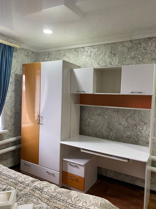 Продам шкаф+компьютерный столик