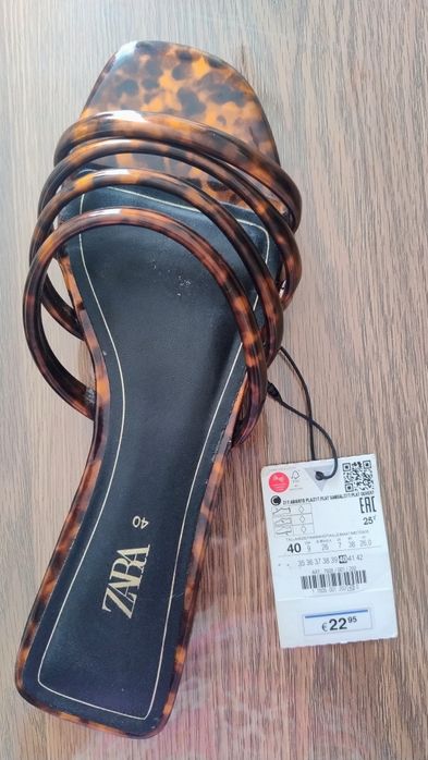 Дамски ест.кожа обувки Кавалер 39,40 и червени 39, чехли Зара40