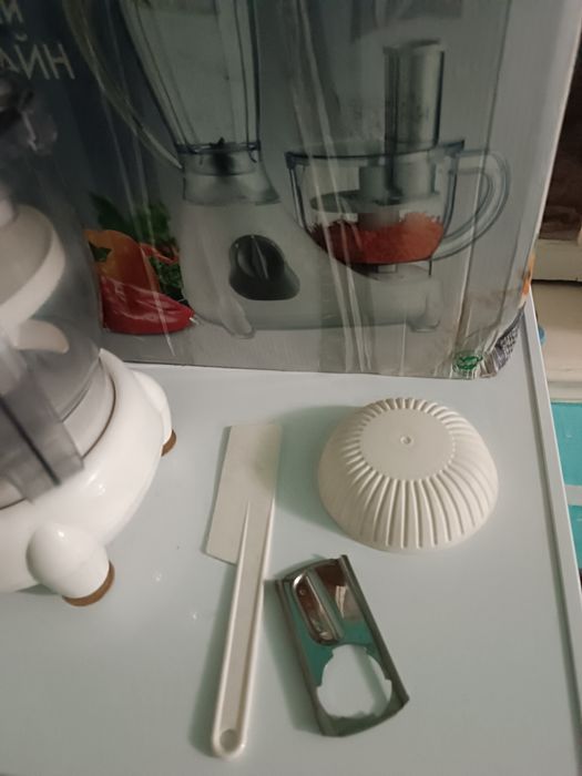 Блендер кухонный комбайн