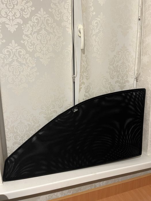 Шторки Lutor для Toyota Camry 35 передние.