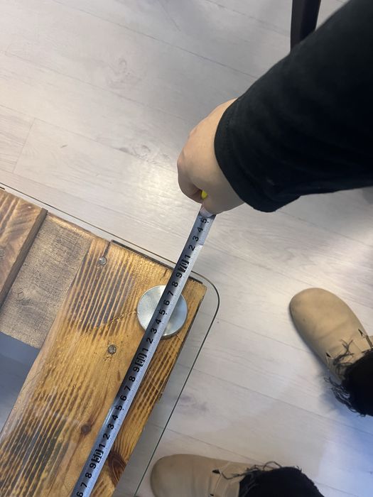 Стол интерьерный