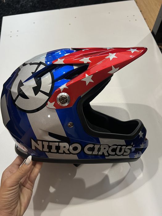 Каска за велосипед Bell