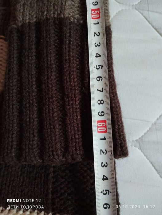 Продавам нова жилетка.