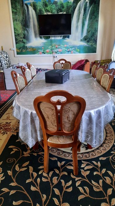 СРОЧНО!!! 8 талик стол стул сотилади.