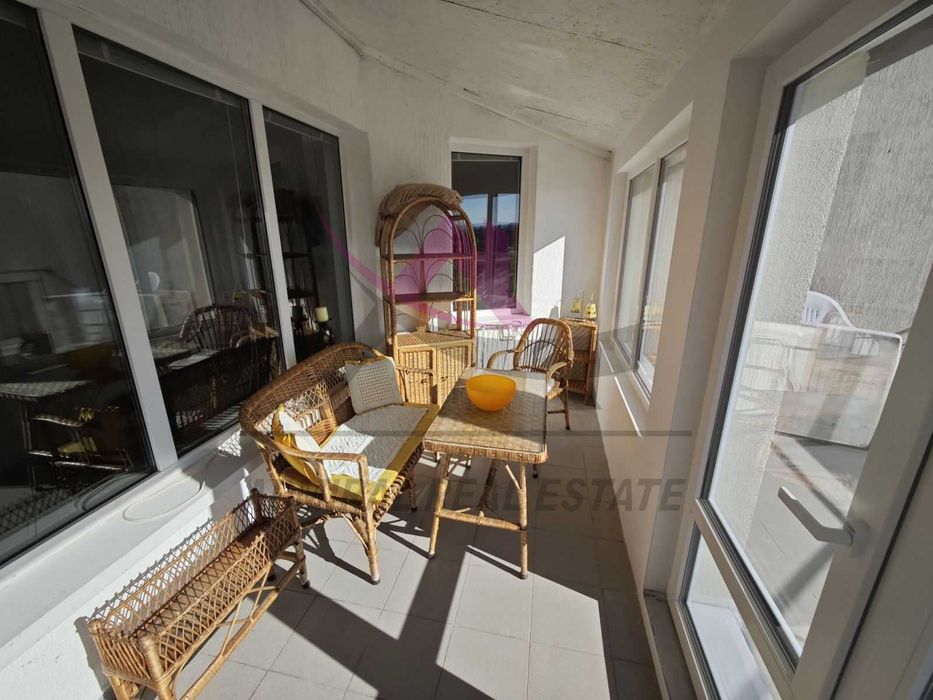 Атрактивен -двустаен -Бриз