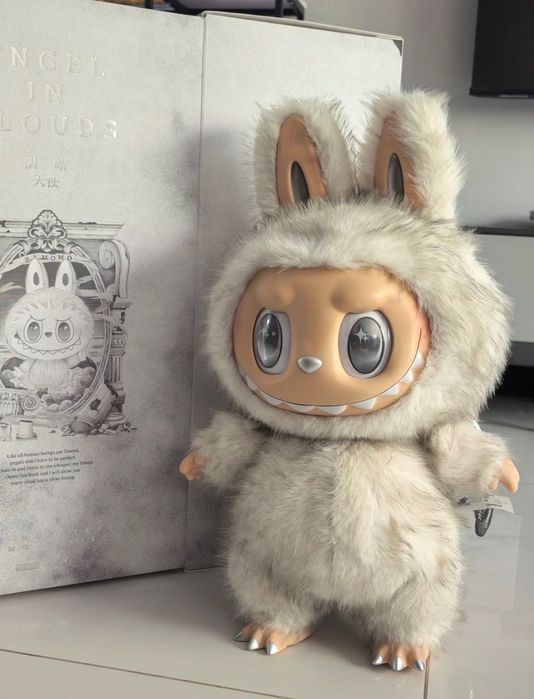 Labubu Angel in Clouds оригинал Pop Mart