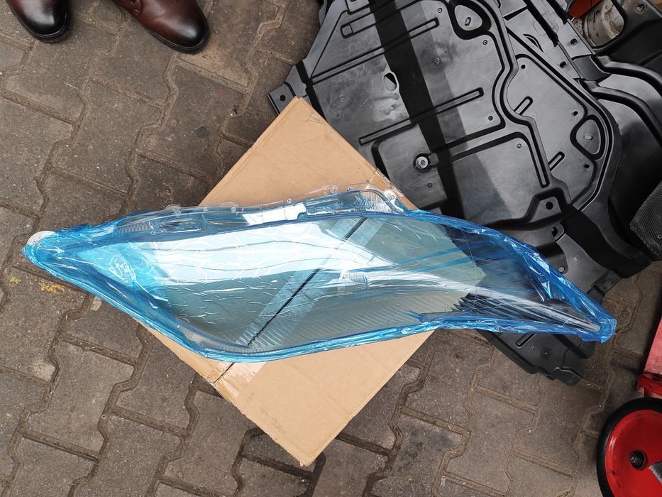 Камри 45 Америка стекло фара