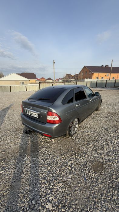 Приора продам 2172