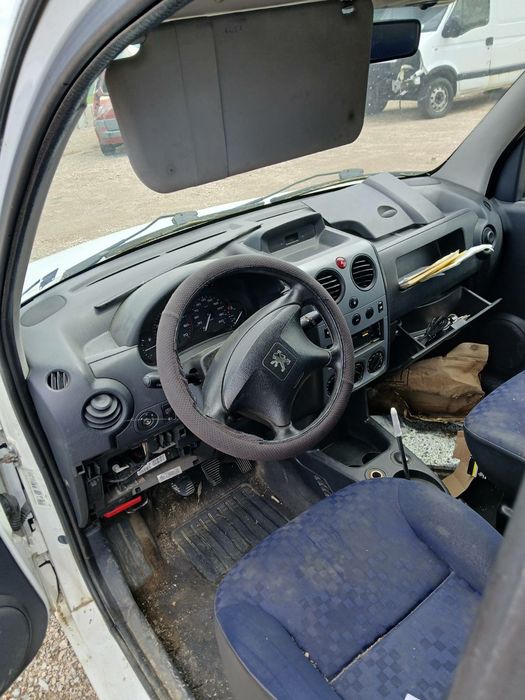 Peugeot Partner 1.6 xdi 2007г на части   пежо  партнер