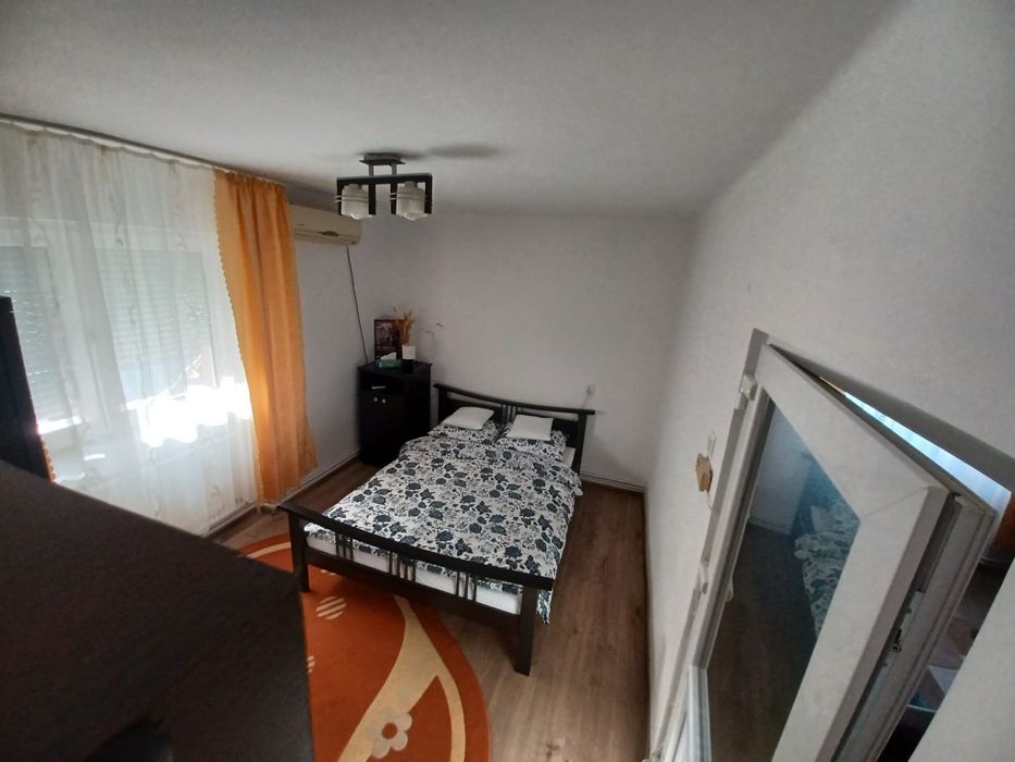 Inchiriez Ap 2 camere 7 Noiembrie