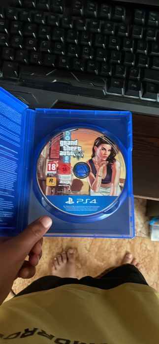 Продавам  джойстик с GTA5