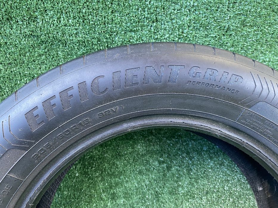 Set 4 anvelope vara Good Year Eficient grip 205 60 R 16 92 V Dot 0622 profil 4mm-4,5mm