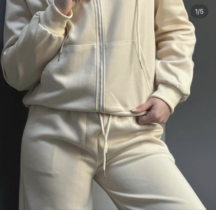 Продам костюм 44 размер