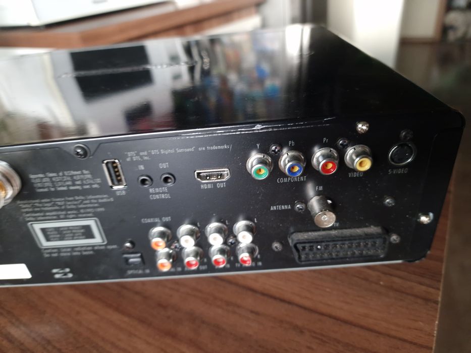 Harman kardon HS 200,partial functional