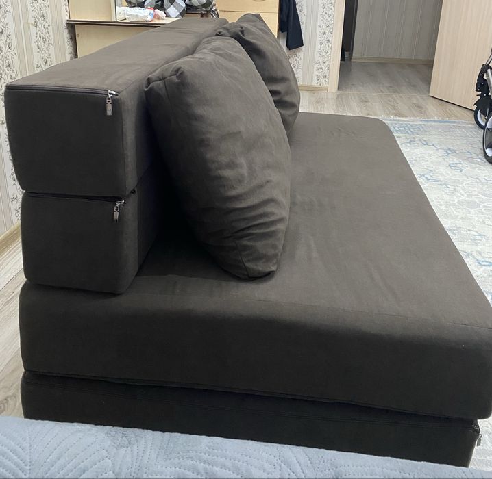 Продам срочно диван