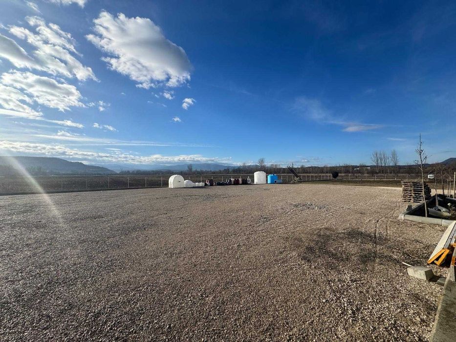 Парцел, гр. Севлиево идеален за автокъща