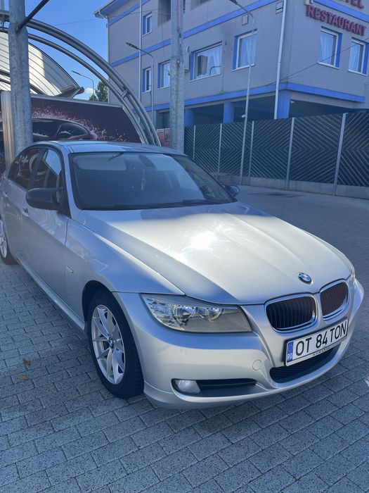 BMW seria 3 anul de fabricatie 2012