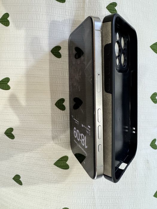 iPhone 15 pro,256 гб