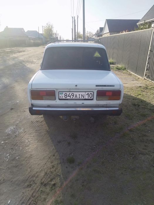 Lada ВАЗ 2 1 0 7