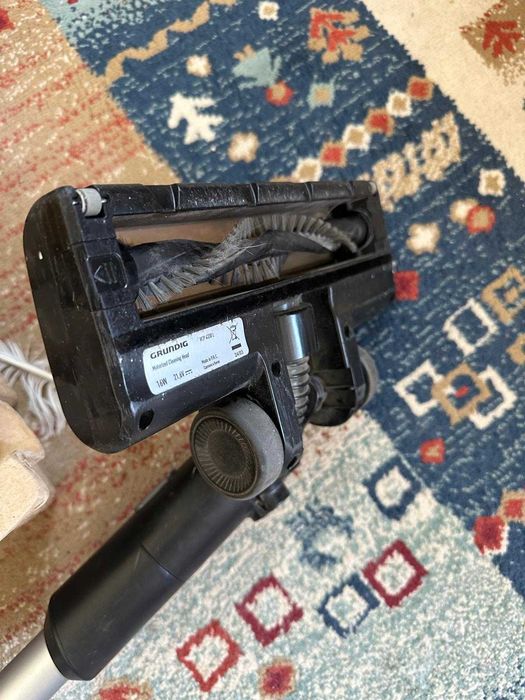 Vand aspirator Grundig fara fir 4330 utilizat de cateva ori