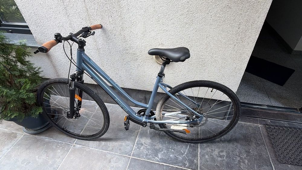 Bicicleta polivalentă RIVERSIDE 500 Albastru-Gri