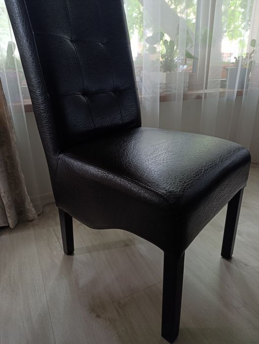 Black Friday Трапезни столове кожени