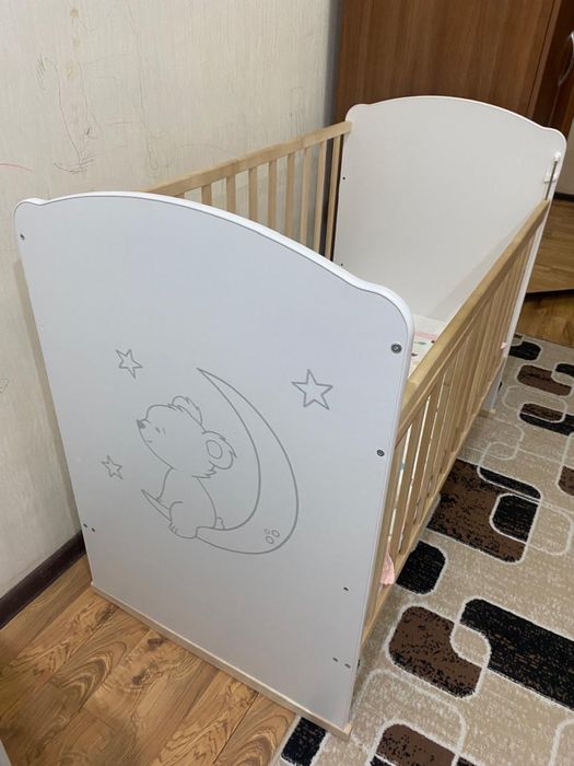 Детская кровать-манеж