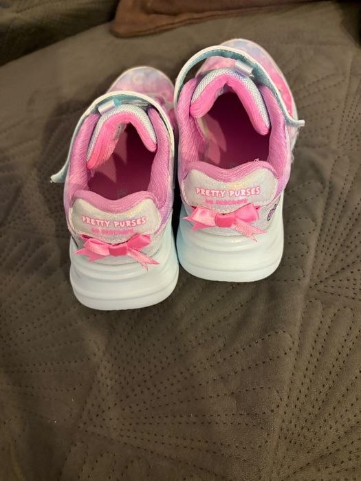 Adidasi fete Sketchers